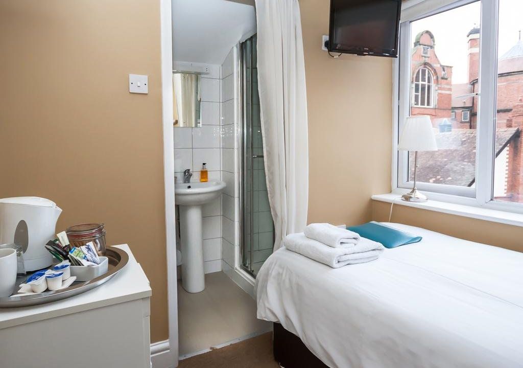 Grosvenor Place Guest House
