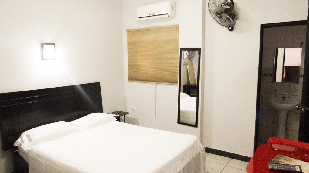 Jer`s Hostal