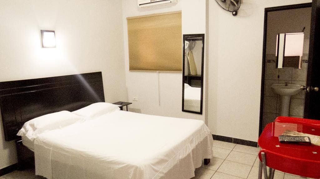 Jer`s Hostal