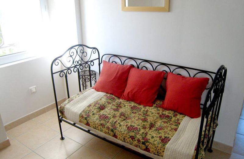 Magnificent Holiday Home with Swimming Pool in Opp de