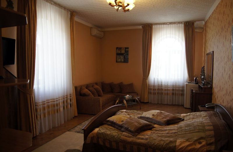 Volf Club Hotel