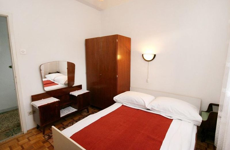 Double Room Novi Vinodolski 2350b