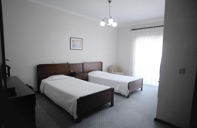 Hotel Colmeia Monte Real