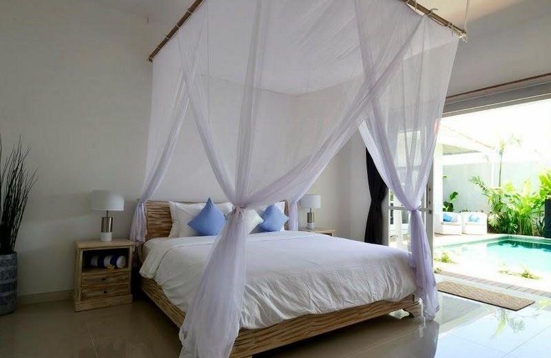 Leacott Retreats, The Summer House, Private Villa in Berawa, BALI