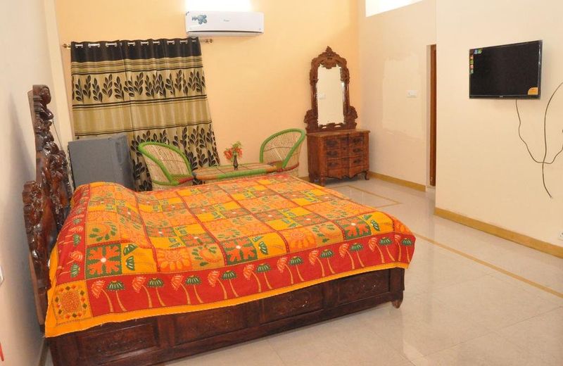 Karni Raj Palace by OYO Rooms