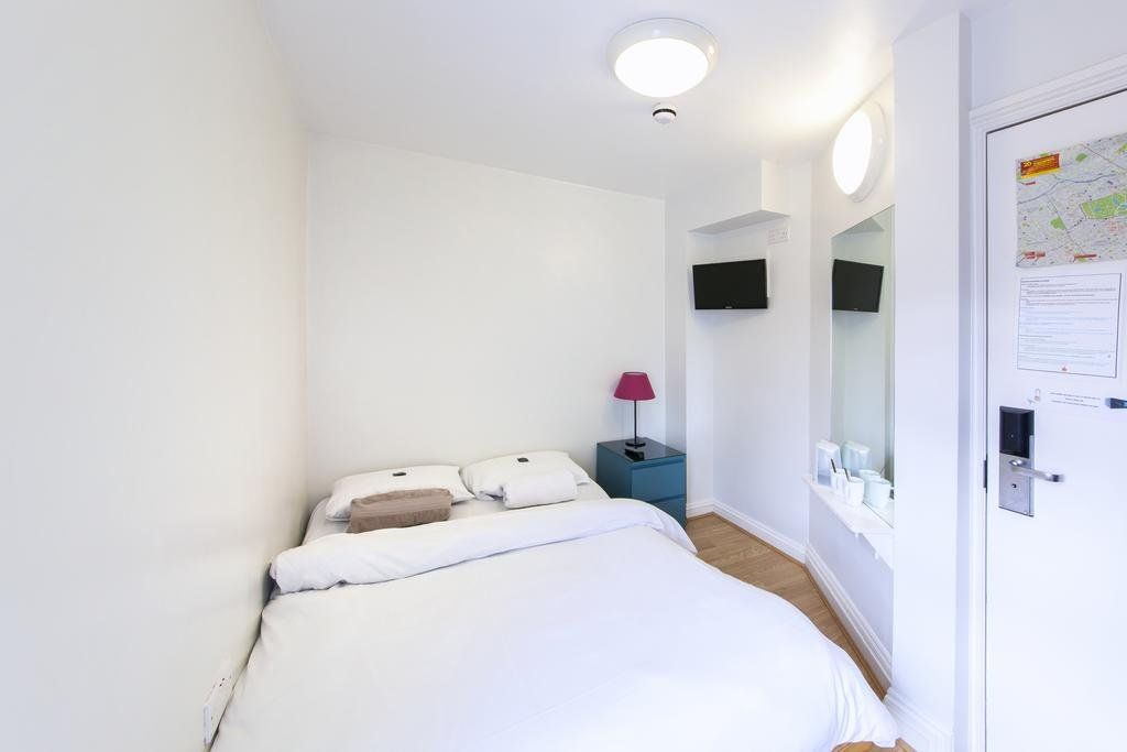 Astor Hyde Park Hostel