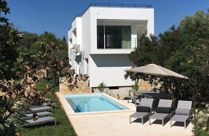 Villa Voukithro