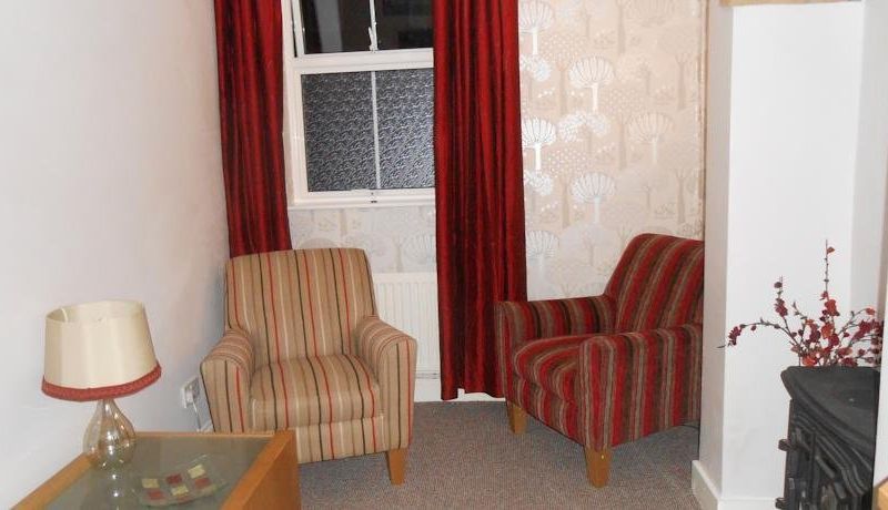 Birds & Butterfly Perch Private Studio - Free Parking