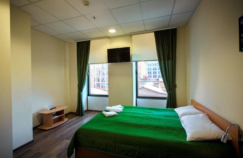 7 Days City Hotel