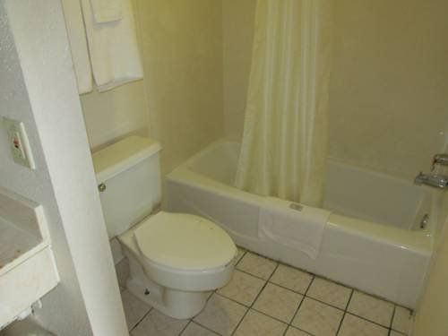 Bridgeview Motel