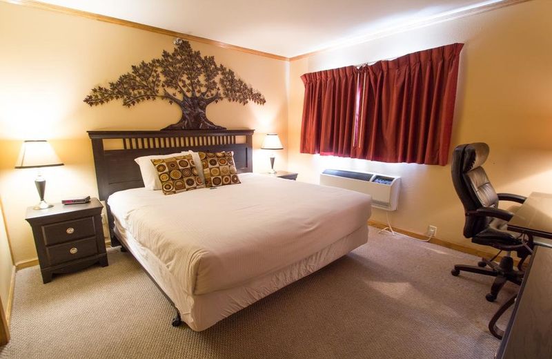 Gold King Mountain Inn