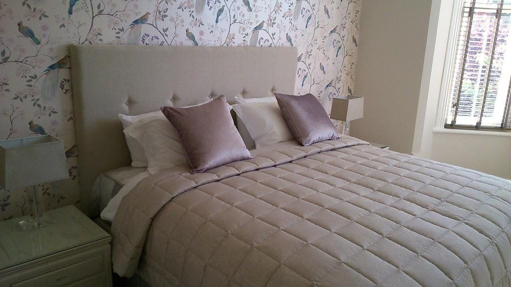 Paramount Aparthotel