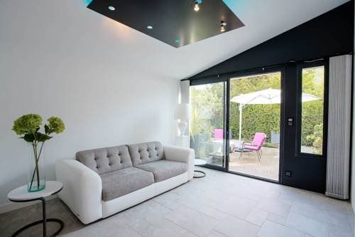 Squarebreak - Villa with Pool