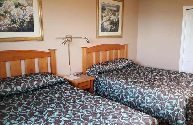 The Cedarwood Inn & Suites