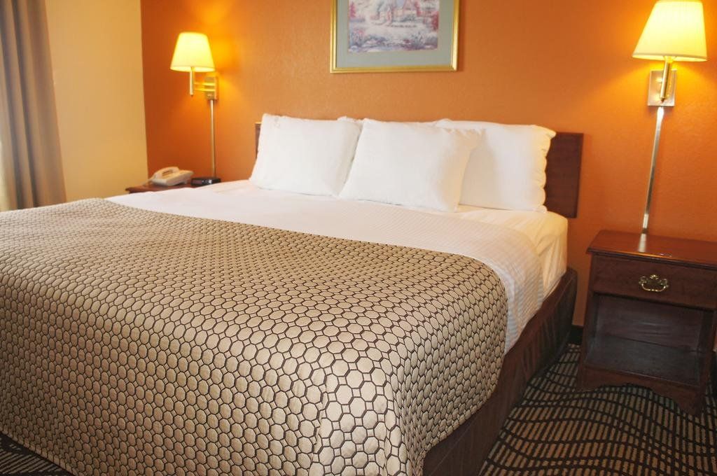 La Quinta Inn by Wyndham Peru Starved Rock State Park