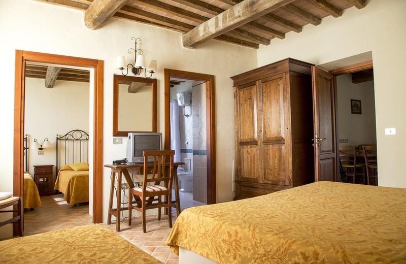 COUNTRY HOUSE SANTA FELICITA PATERNA
