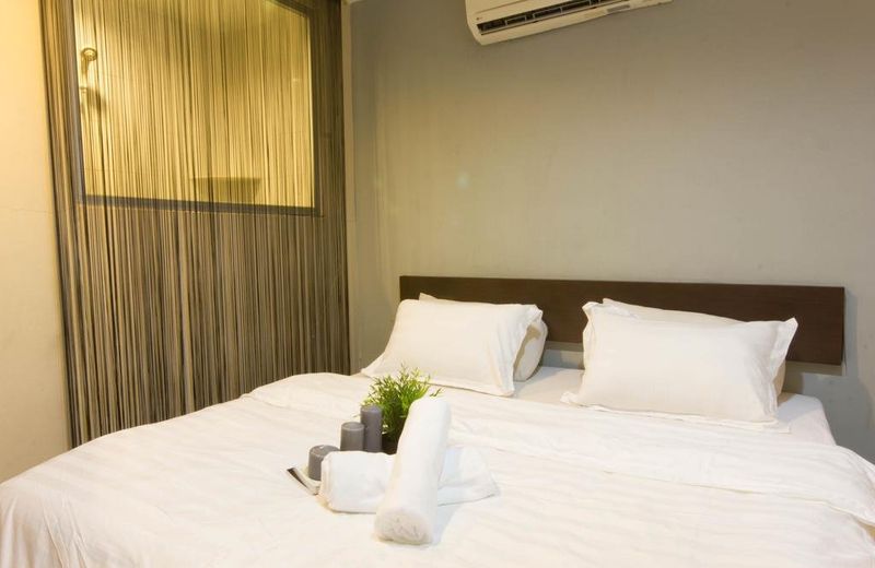 Three Top Hotel