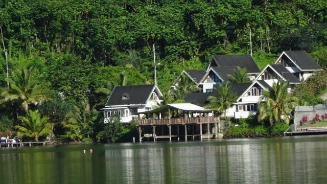 VINI BEACH LODGE
