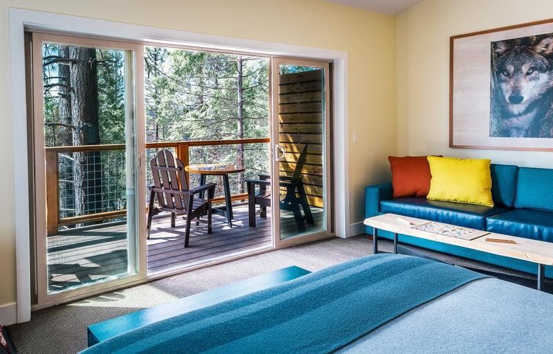 Rush Creek Lodge at Yosemite