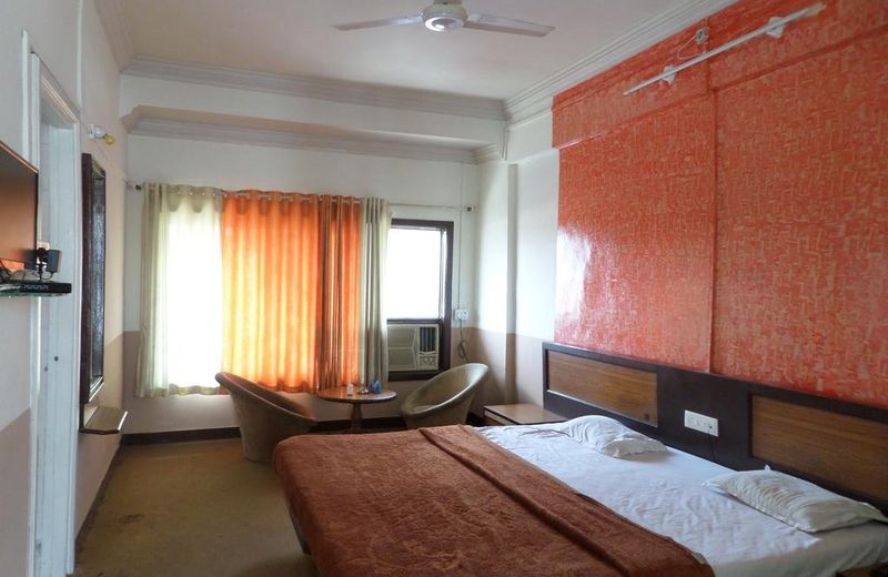 Hotel Ayodhya