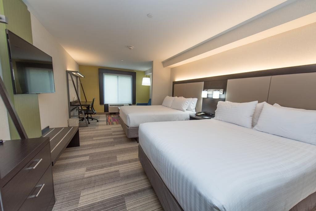 Holiday Inn Express Hotel & Suites Erie - North East, an IHG Hotel