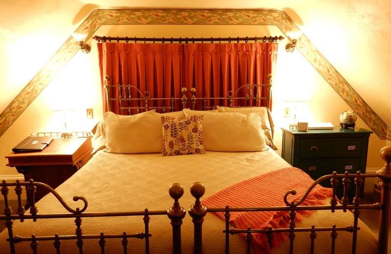 C'est La Vie Inn