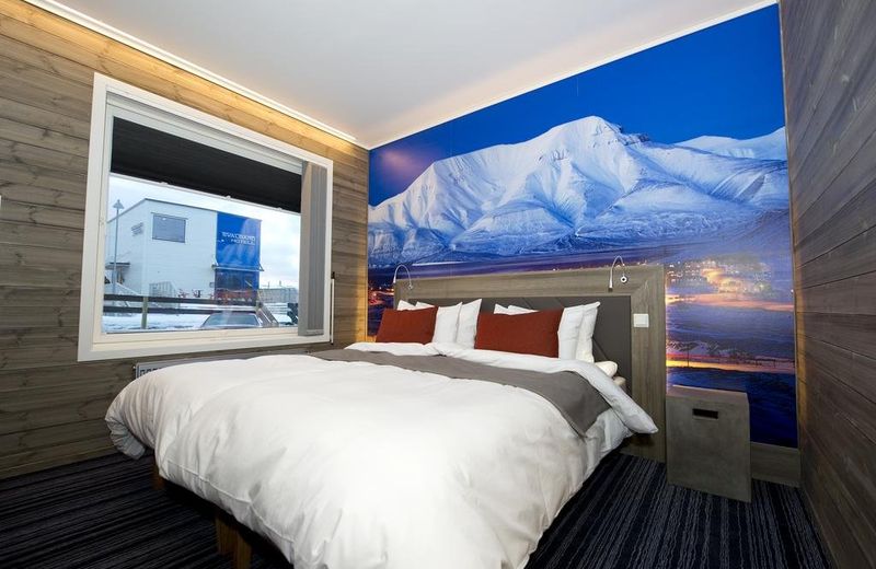 Svalbard Hotell | Polfareren