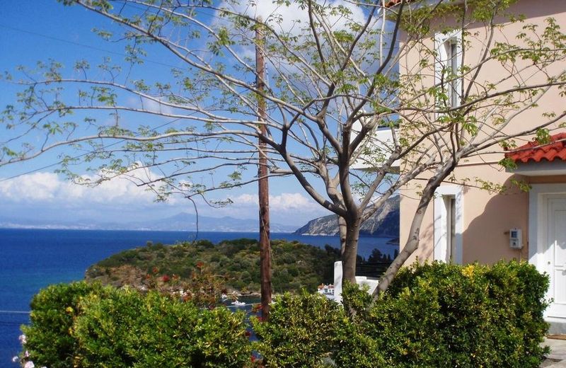 Beautiful Villa in Agia Paraskevi Samos with Swimming Pool