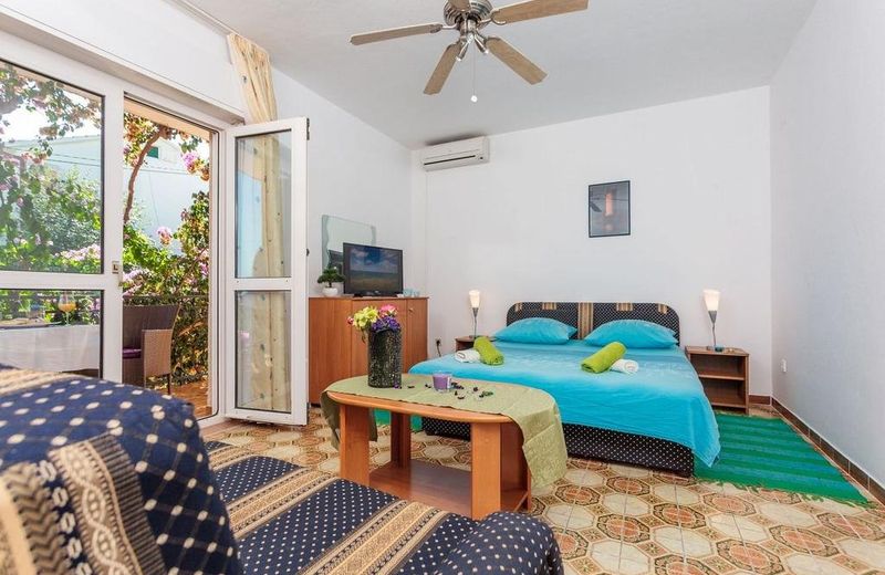 Rooms by the sea Mavarstica, Ciovo - 10335