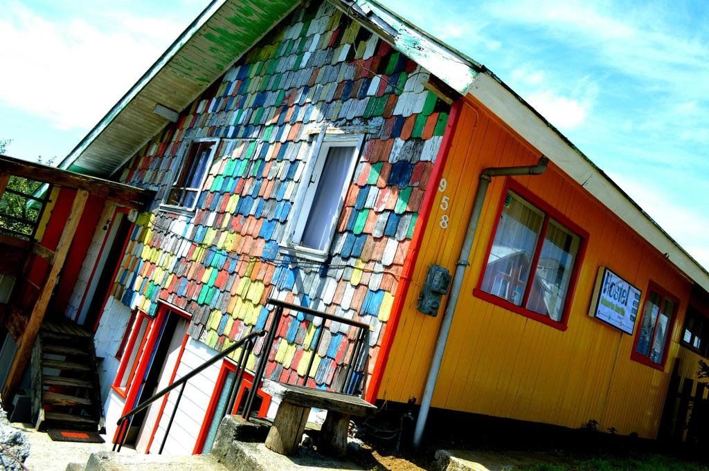 Hostel Submarino Amarillo