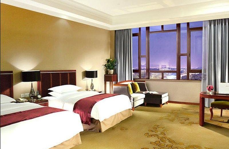 Xinjin Celebrity City Hotel
