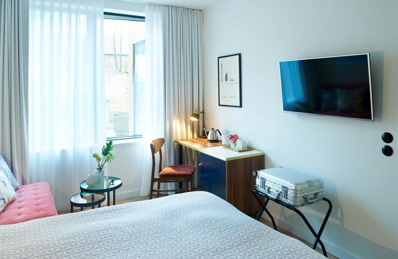 Five Rooms