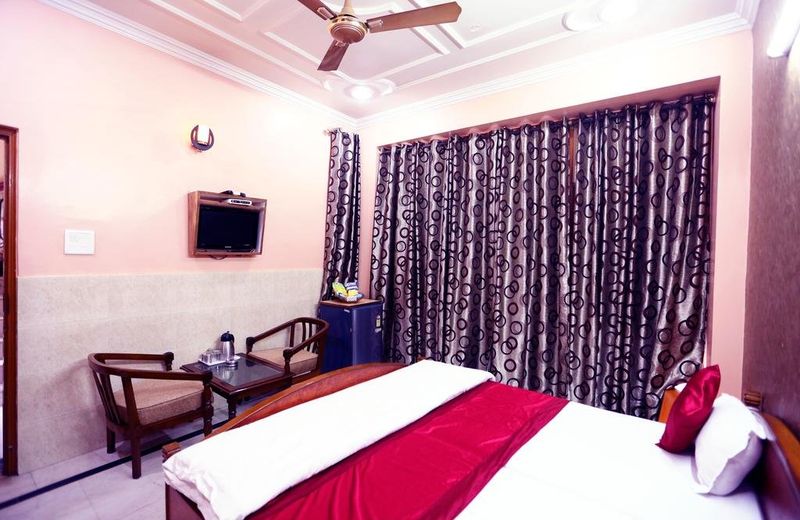 Hotel Ganga Maiya