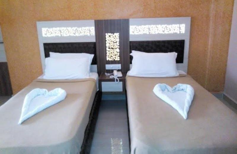 Chola Hotel and Resorts