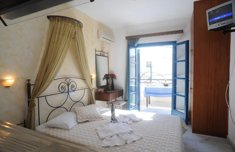 TERRA FOS NAXOS STUDIOS