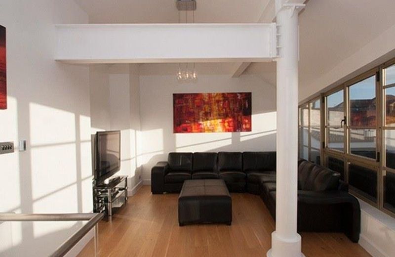 Veeve  Penthouse with Roof Terrace London Bridge