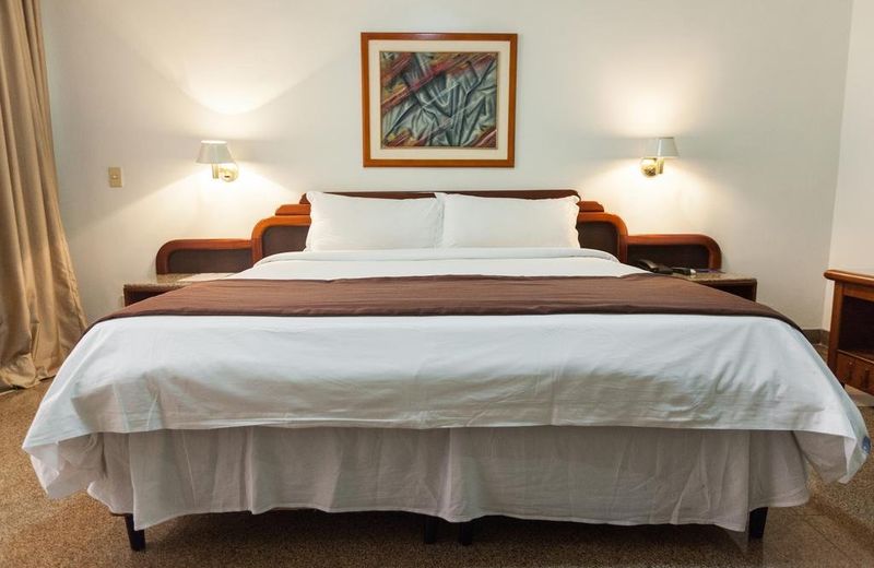 Dimas Lessa Hotel