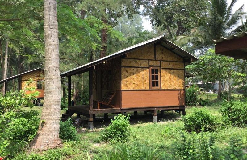 Aow Yai Bungalows