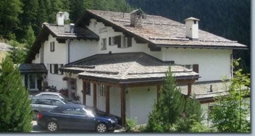 HOTEL ZARERA