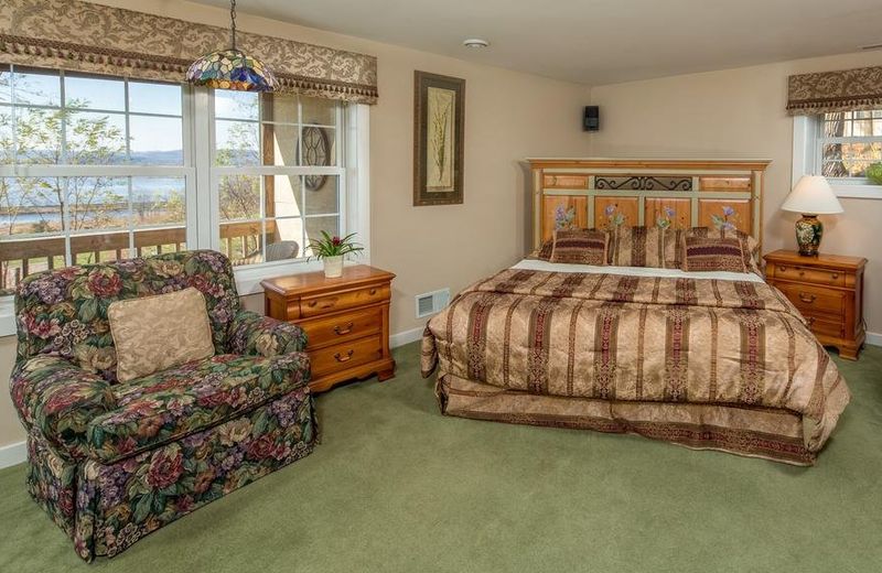 Goldmoor Inn & Resort
