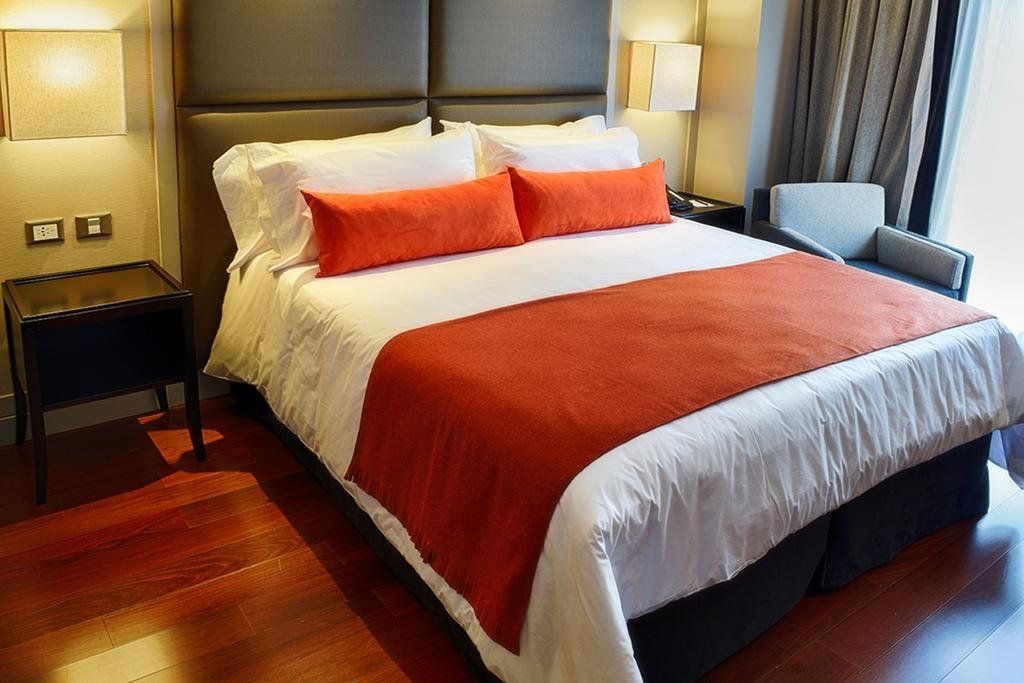 Carles Hotel
