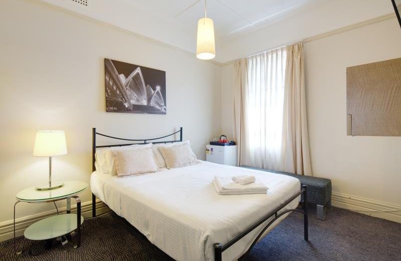 Neutral Bay Lodge