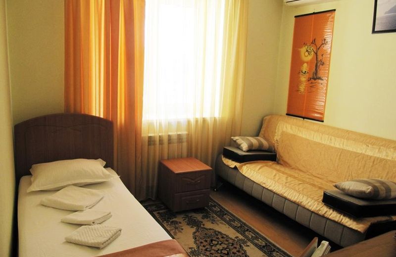 Yalta Hotel
