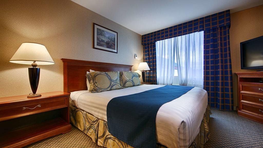 Evergreen Inn & Suites Seattle Federal Way