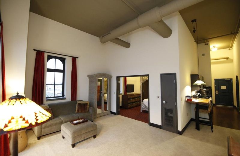 Brewhouse Inn and Suites