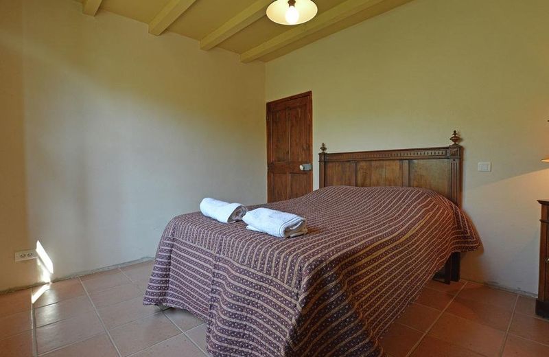 Beautiful Villa in Flaux with Swimming Pool