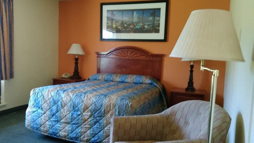 American Best Inn Perry