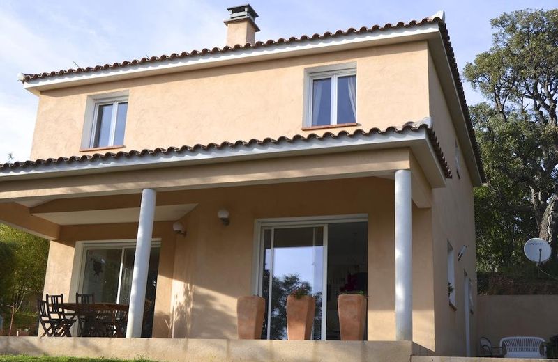 Jolie villa climatisee proche des plages de Pinarello et San Ciprianu