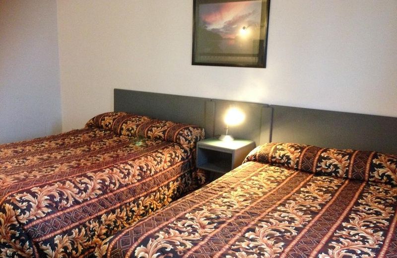 Plains Motor Inn
