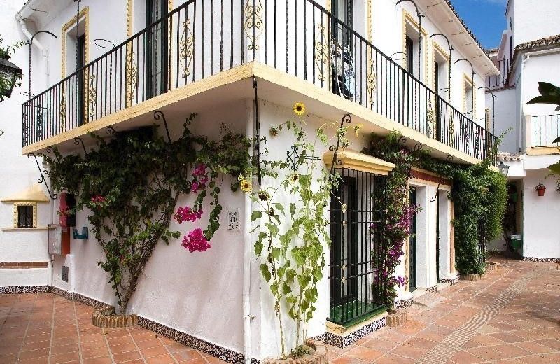 Globales Pueblo Andaluz